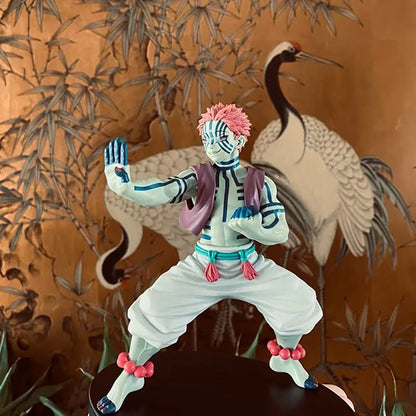 مجسمة لأكازا